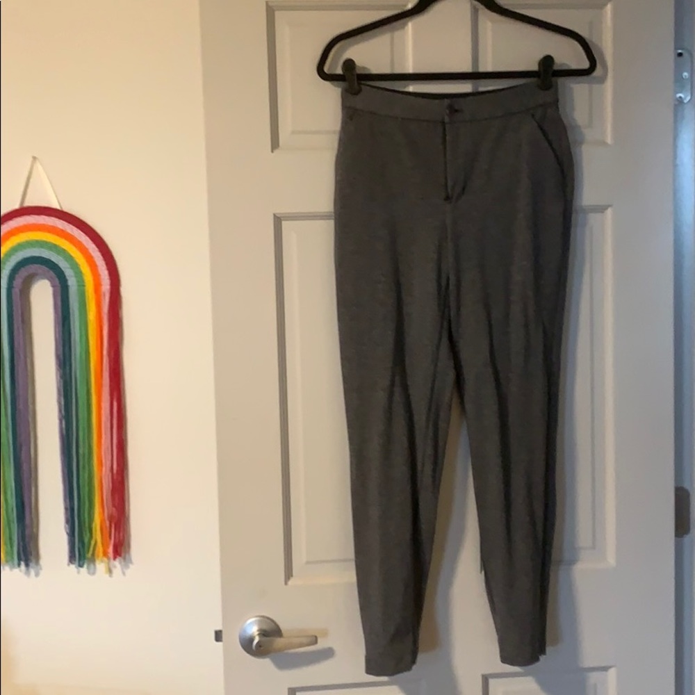 Lululemon on the move work pant
